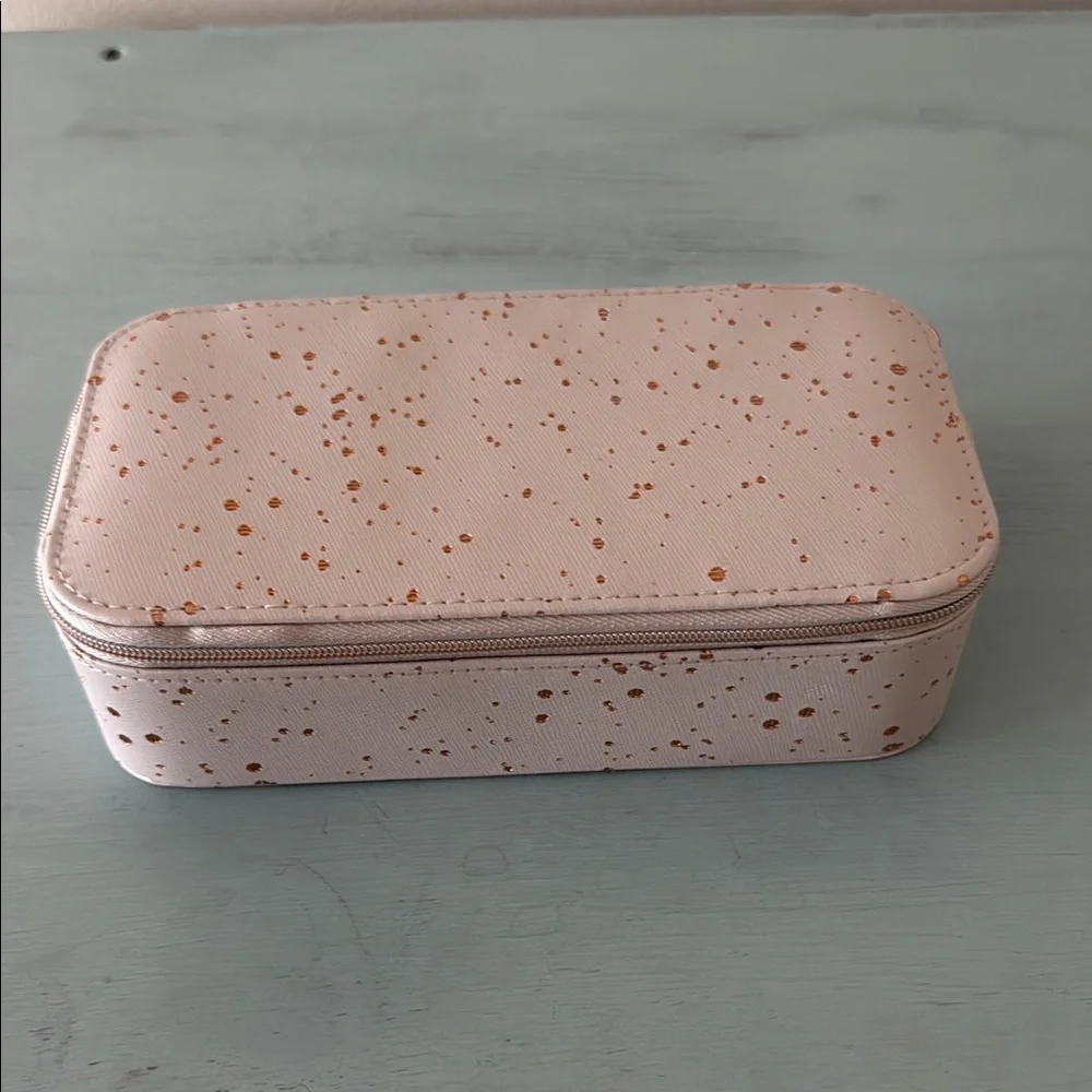 Jewelry Case for Travel - Picture 1 of 2